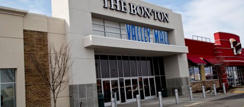 The Bon-Ton Valley Mall Entrance